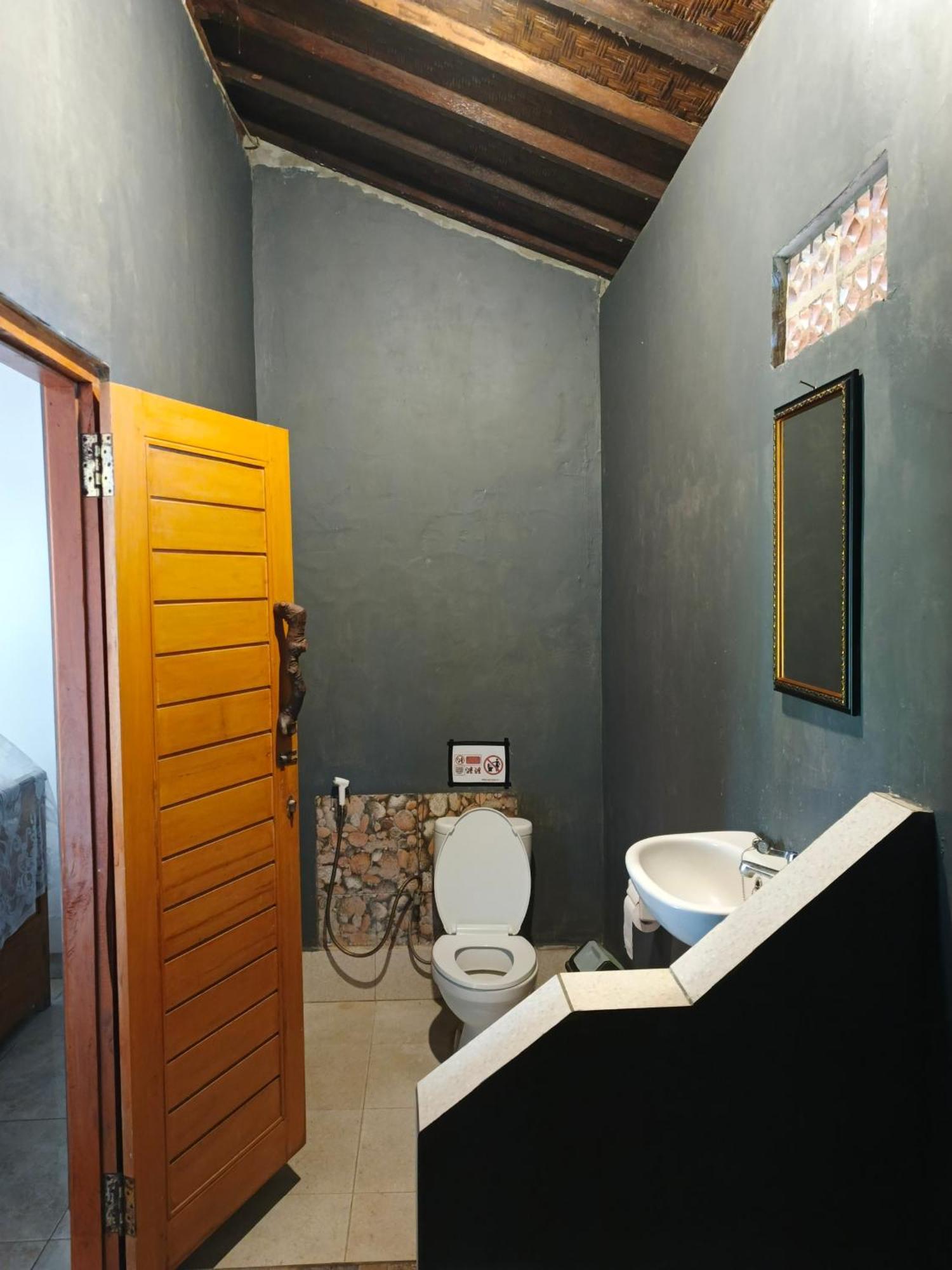Friend House Stay & Surf Airsatang Exterior foto